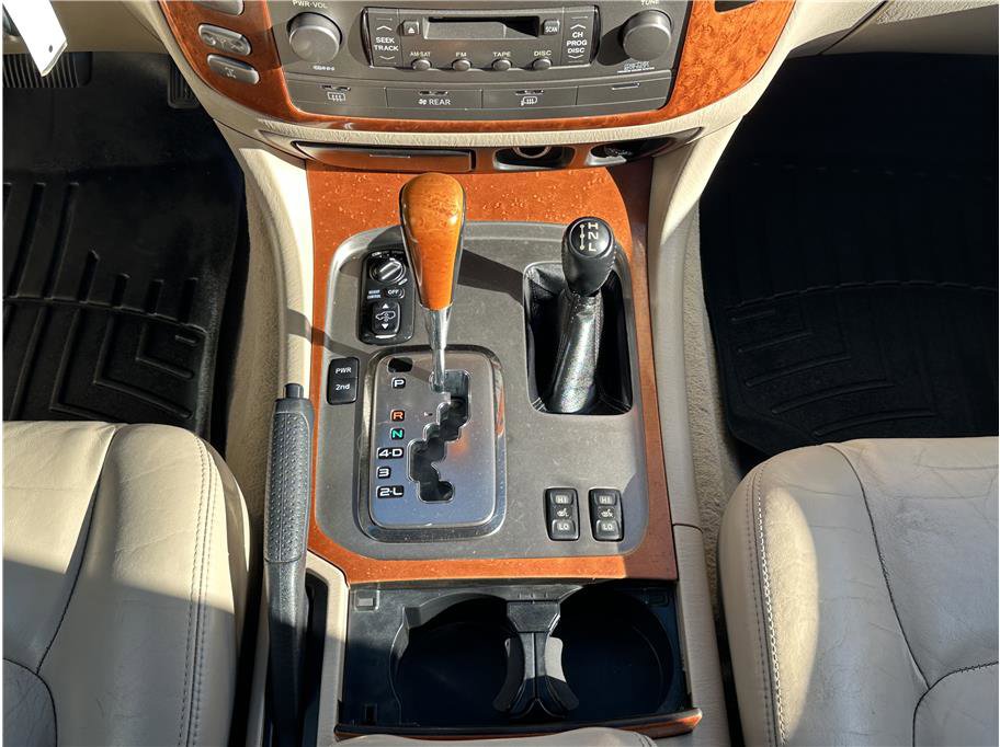 Used 2005 Lexus LX 470 4WD image 20