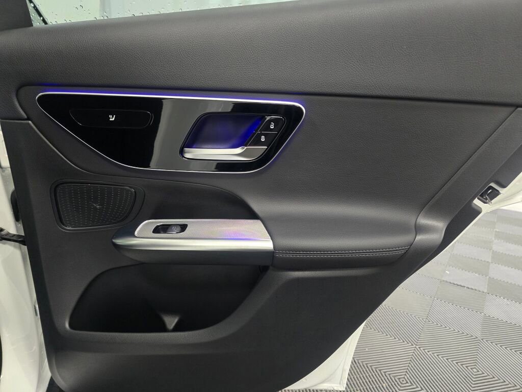 New 2026 Mercedes-Benz GLC 300 4MATIC image 24