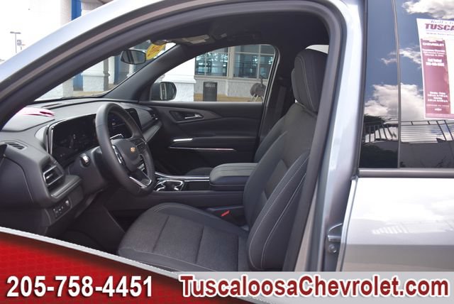 Used 2025 Chevrolet Traverse LT w/ LPO, Floor Liner Package FWD image 20