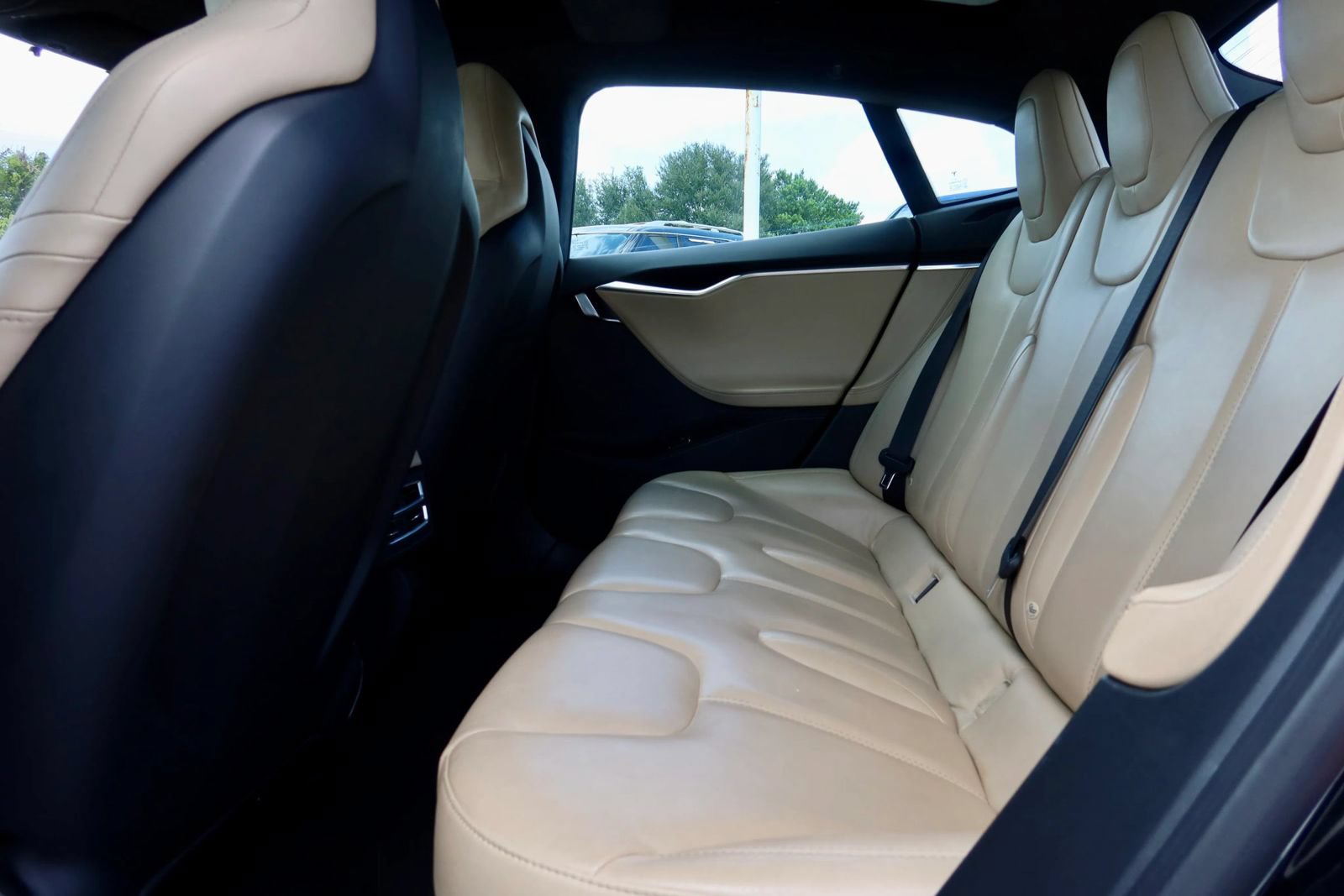 Used 2015 Tesla Model S 70D AWD/4WD image 20