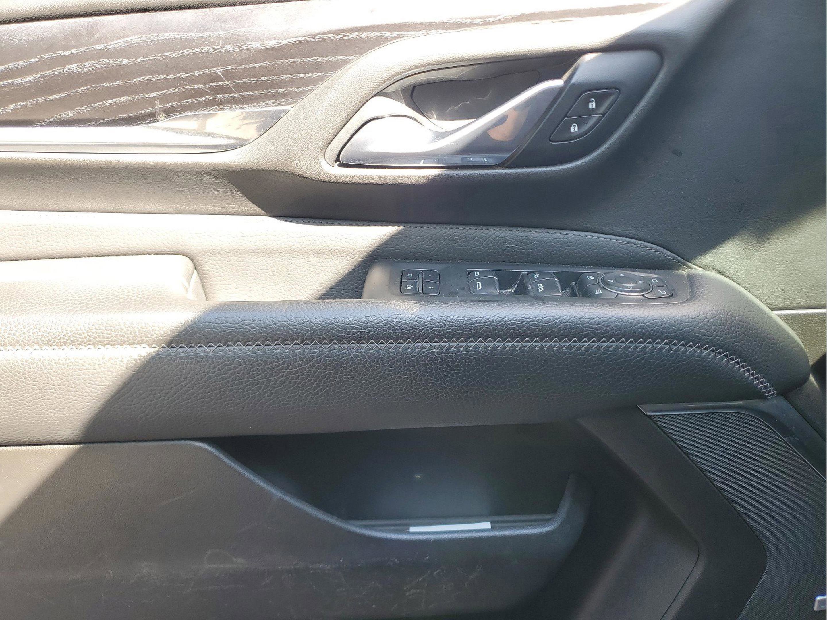 Used 2021 GMC Yukon Denali RWD image 12