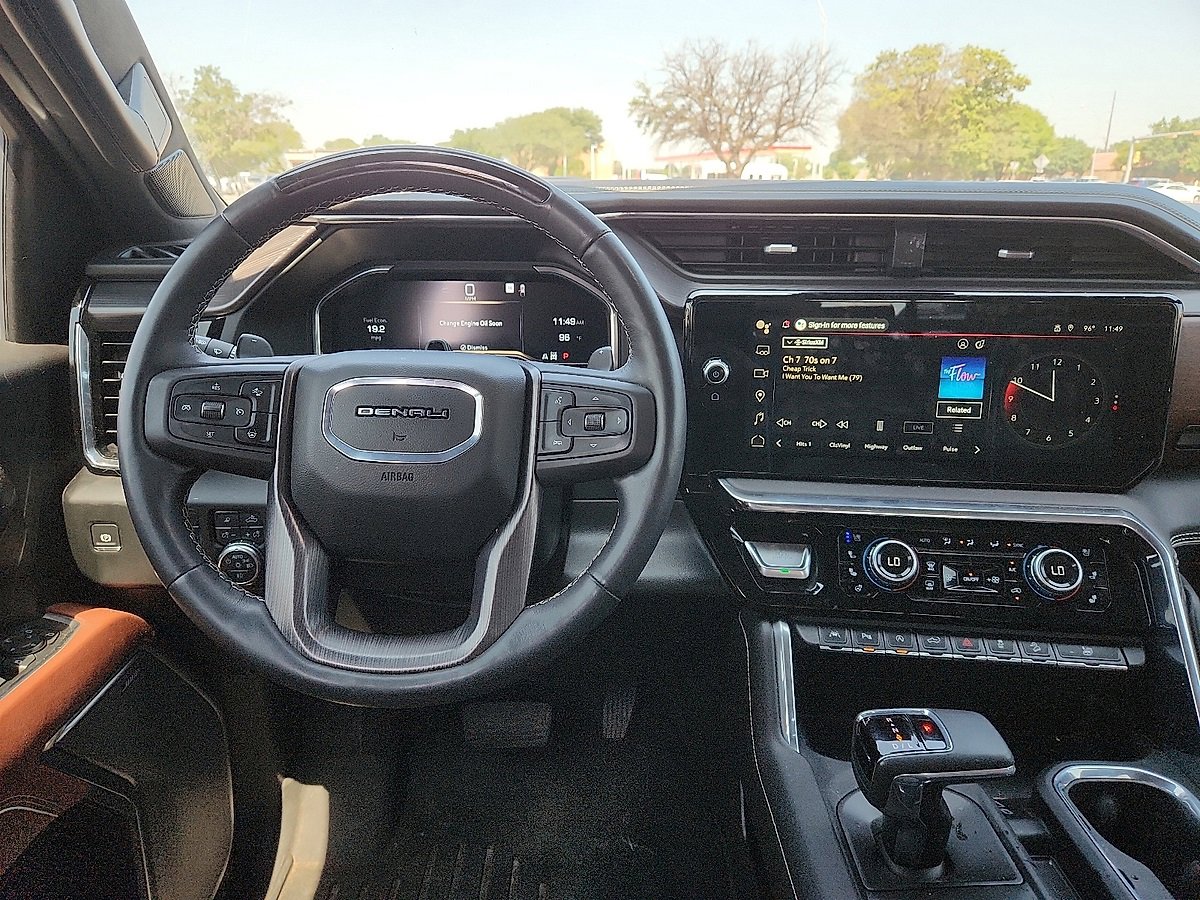 Used 2024 GMC Sierra 1500 Denali Ultimate image 6
