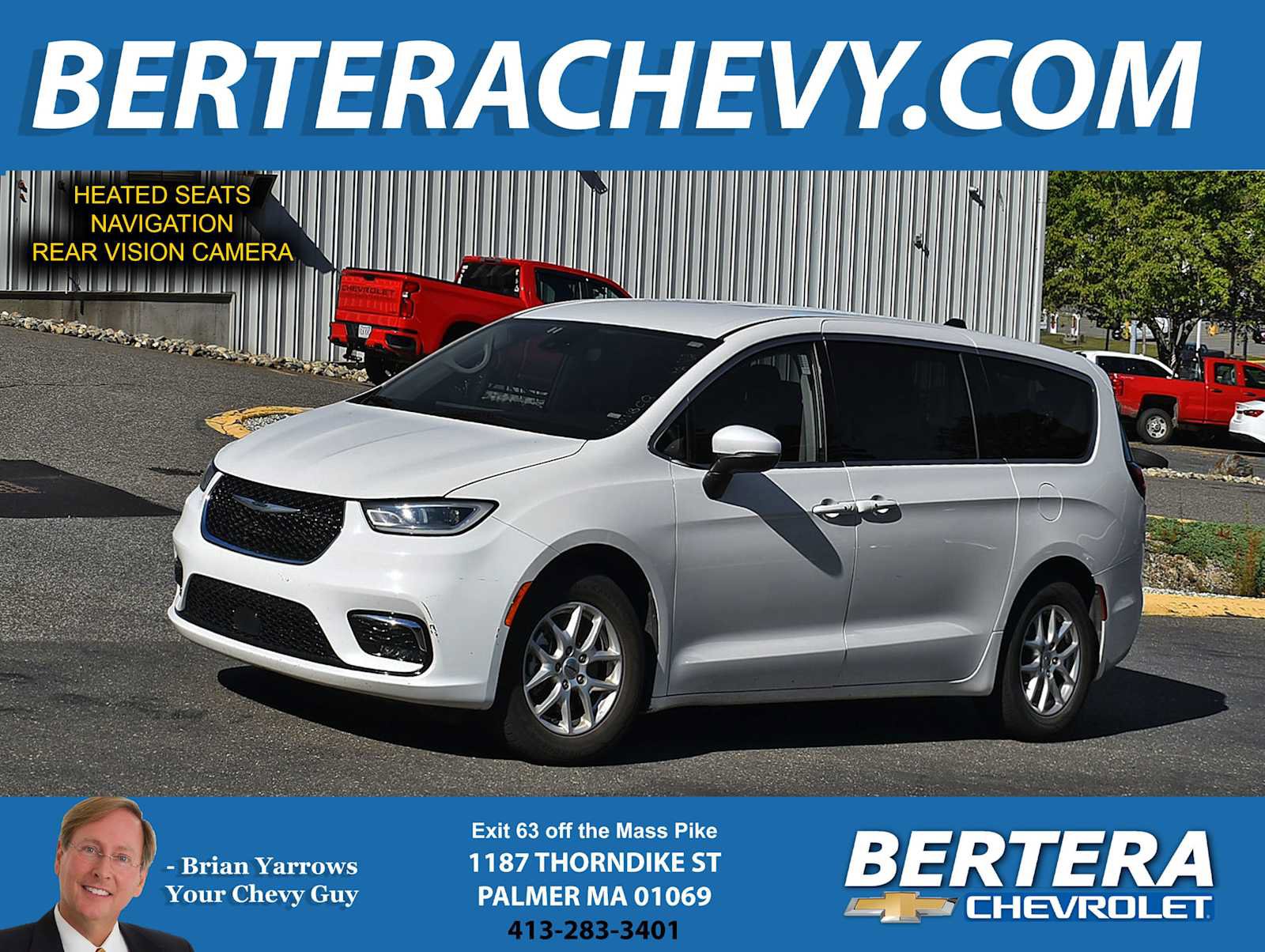 Used 2023 Chrysler Pacifica Touring-L FWD image 1