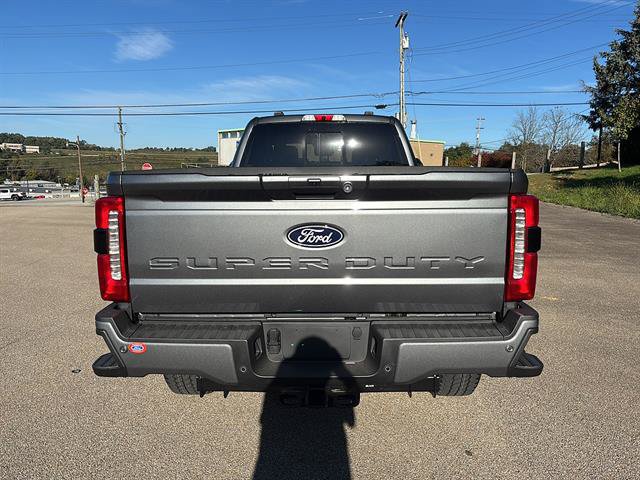 New 2027 Ford F250 Lariat w/ Black Appearance Package AWD/4WD image 3