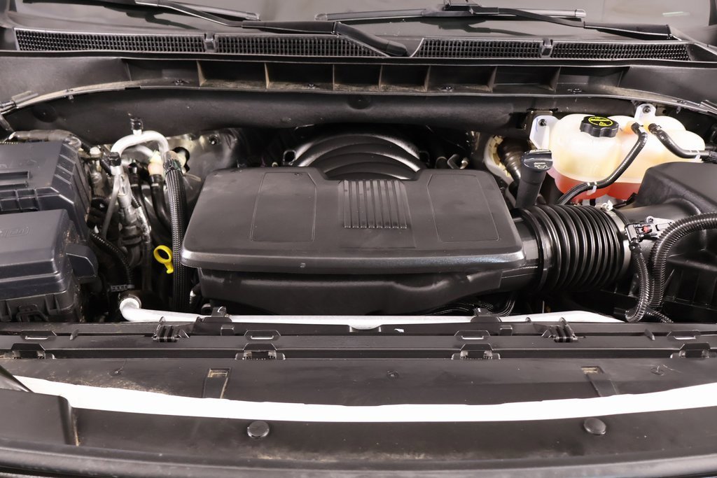 Used 2025 GMC Yukon XL AT4 w/ AT4 Premium Package image 21