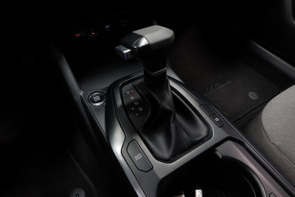 Used 2025 Kia K4 LXS image 33