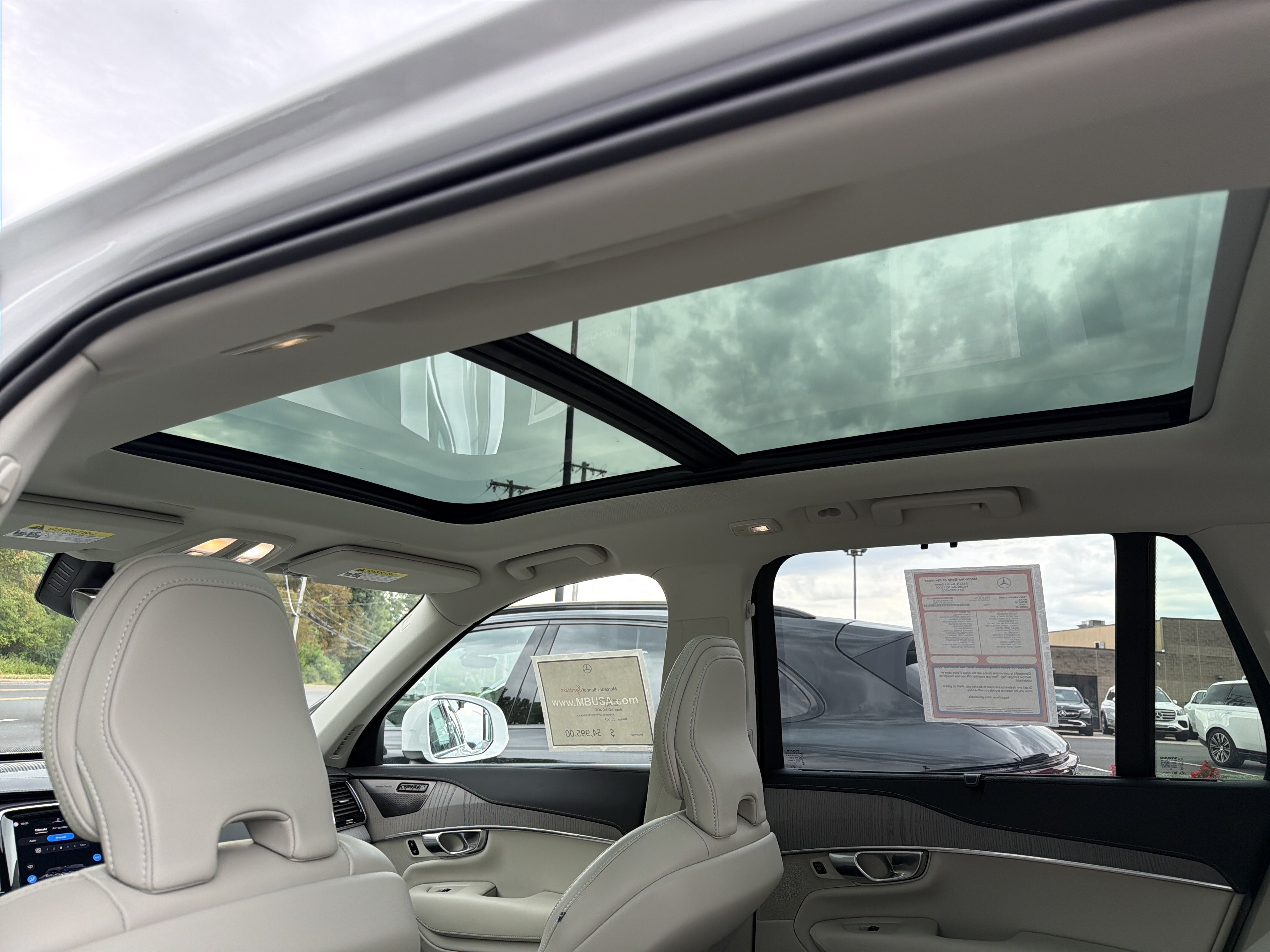 Used 2025 Volvo XC90 B6 Ultra w/ Protection Package Premier AWD/4WD image 23
