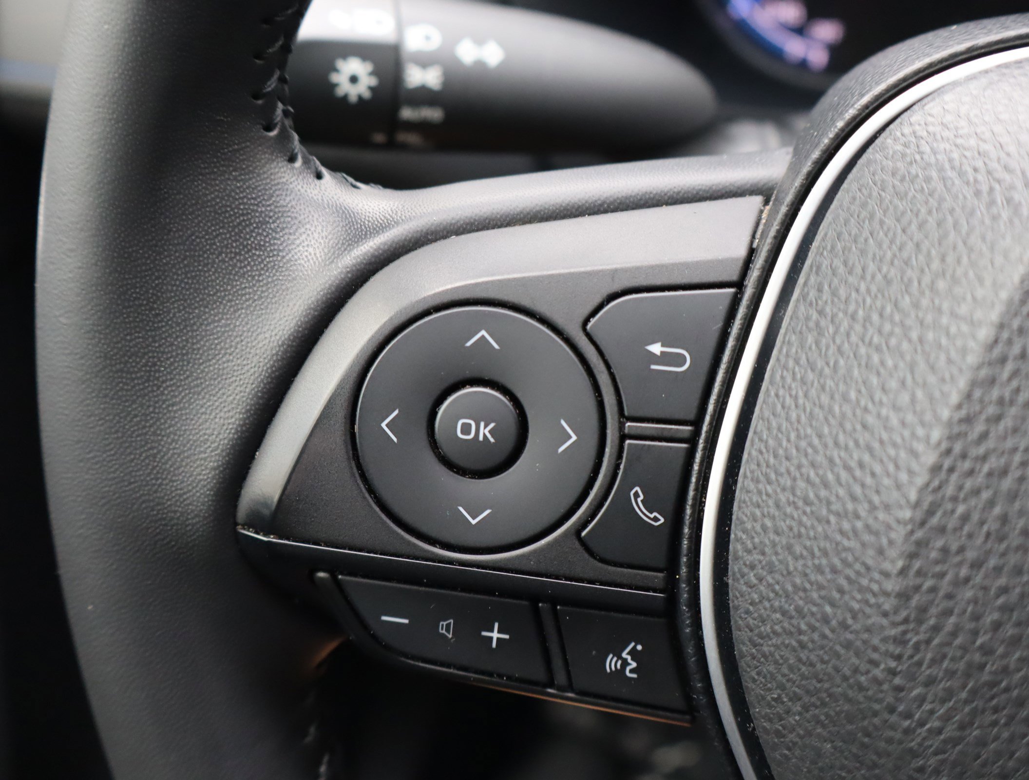 Used 2023 Toyota RAV4 XSE image 22