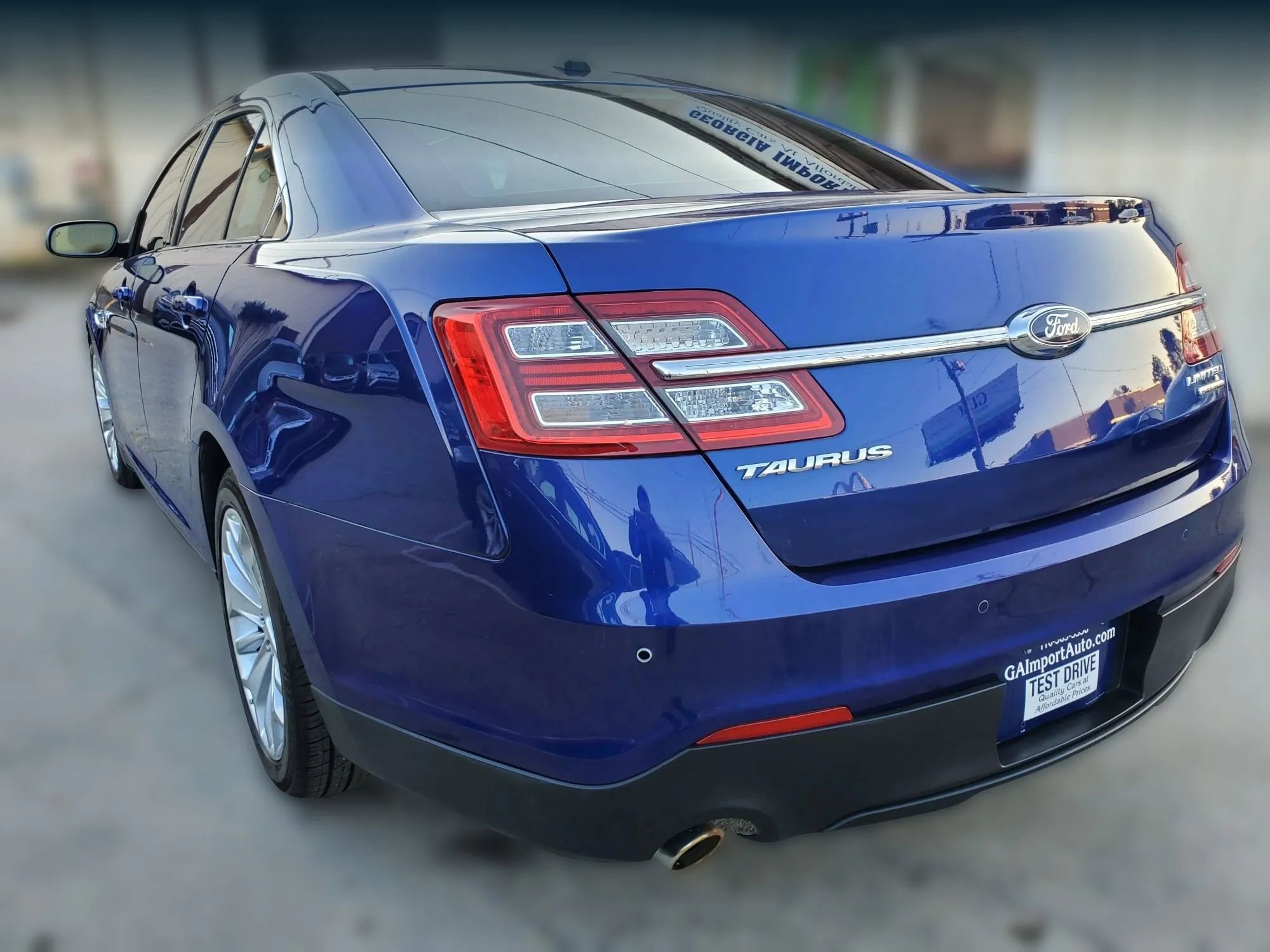 Used 2013 Ford Taurus Limited image 5