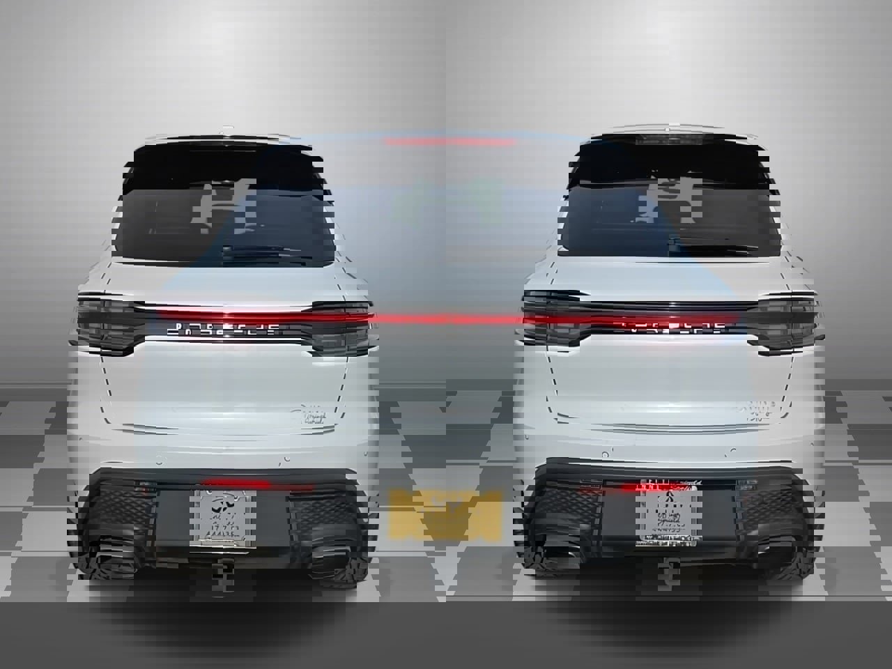 Used 2024 Porsche Macan image 5