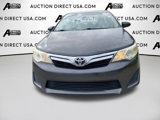 Used 2012 Toyota Camry LE FWD image 3
