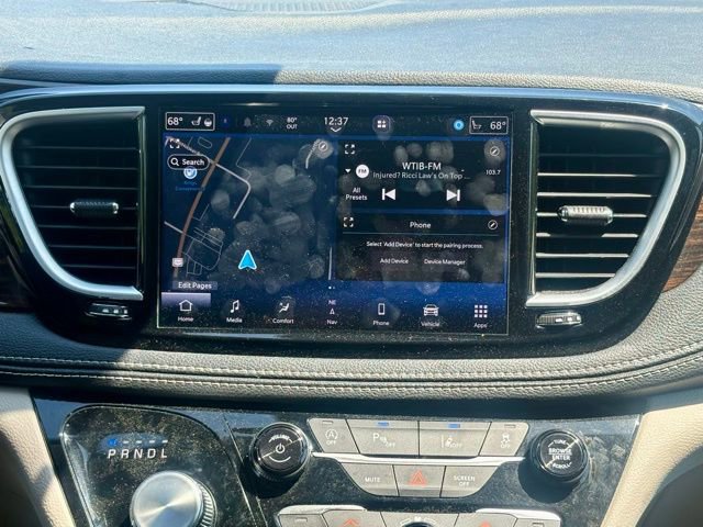 Used 2023 Chrysler Pacifica Limited FWD image 23