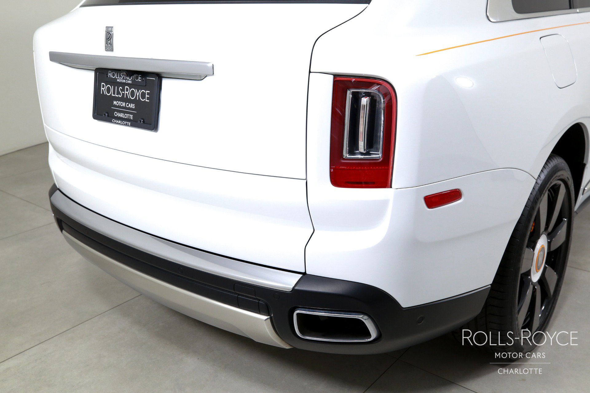 Certified 2020 Rolls-Royce Cullinan AWD/4WD image 48