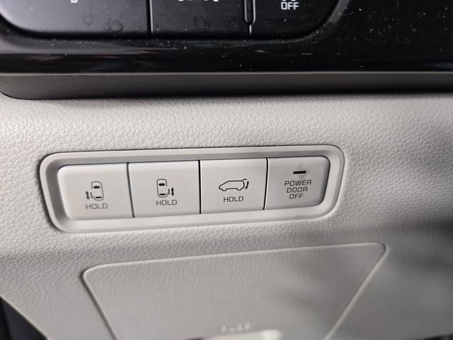 Certified 2023 Kia Carnival EX image 30