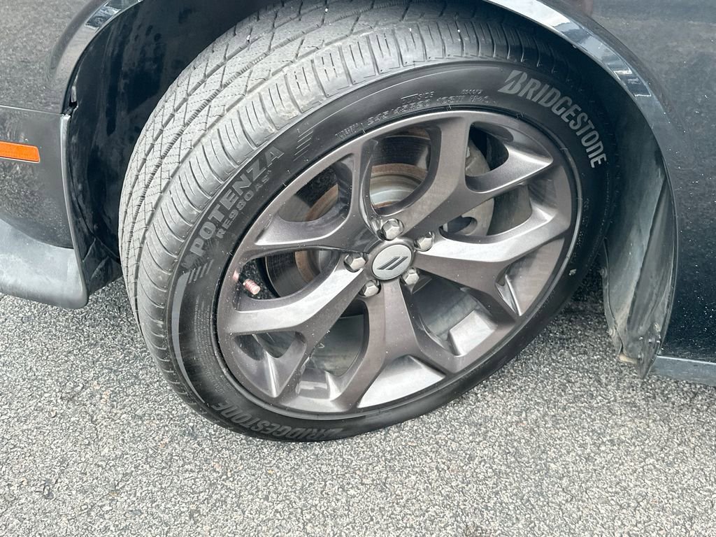 Used 2019 Dodge Challenger R/T RWD image 24