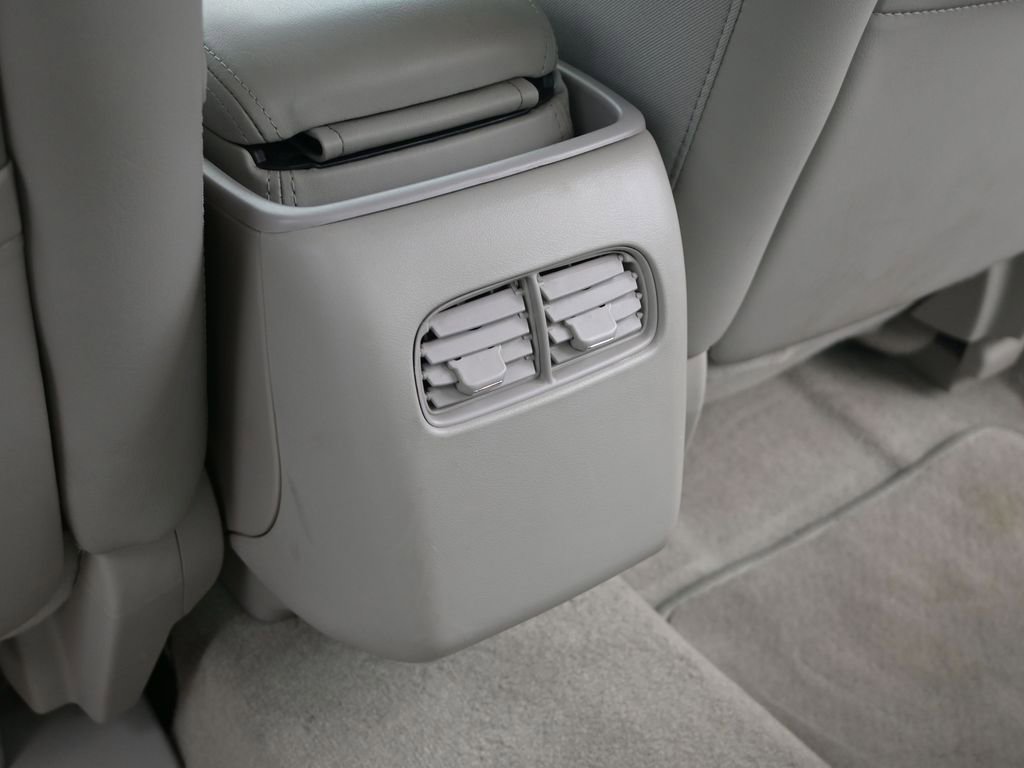 Used 2011 Buick Lucerne CXL w/ Driver Confidence Package image 17