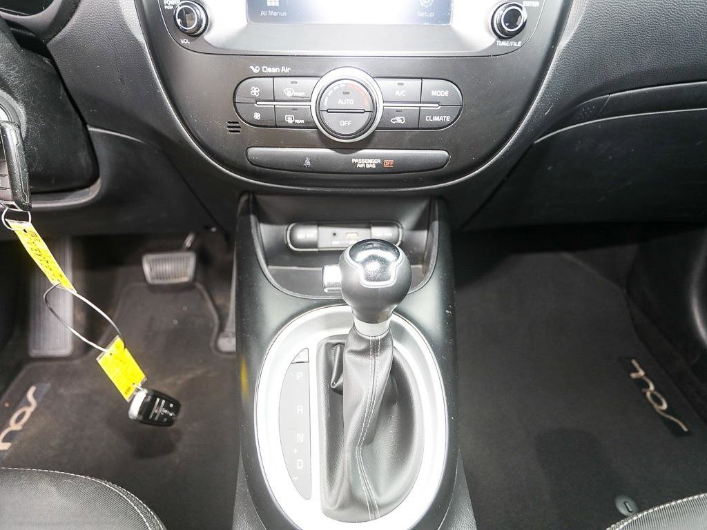 Used 2018 Kia Soul + image 18