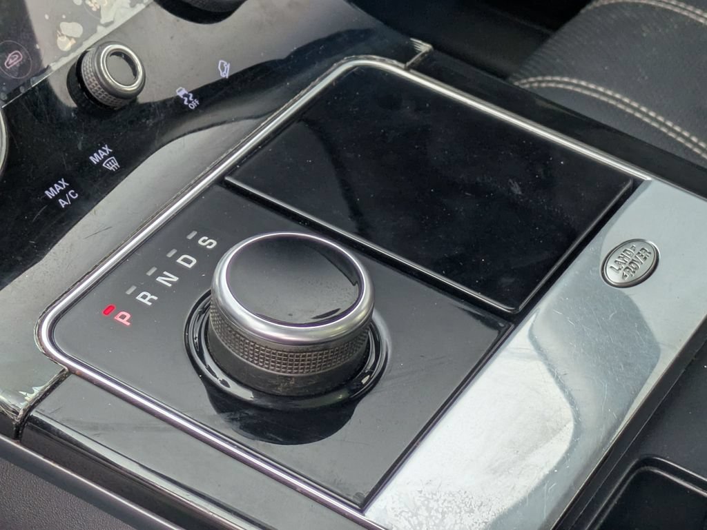 Used 2018 Land Rover Range Rover Velar S AWD/4WD image 16