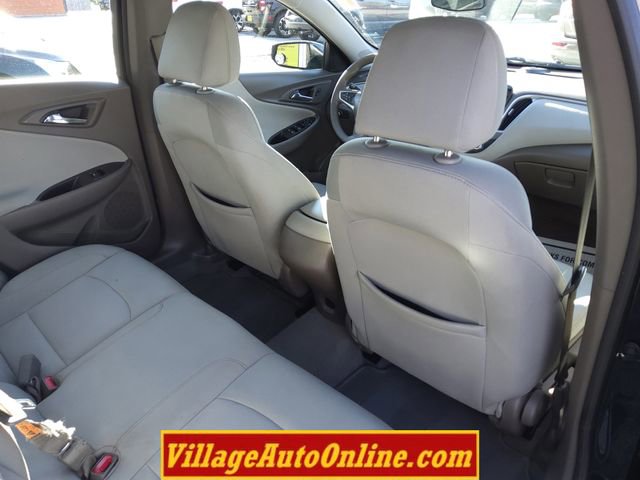 Used 2020 Chevrolet Malibu LS w/ Driver Confidence Package II image 30