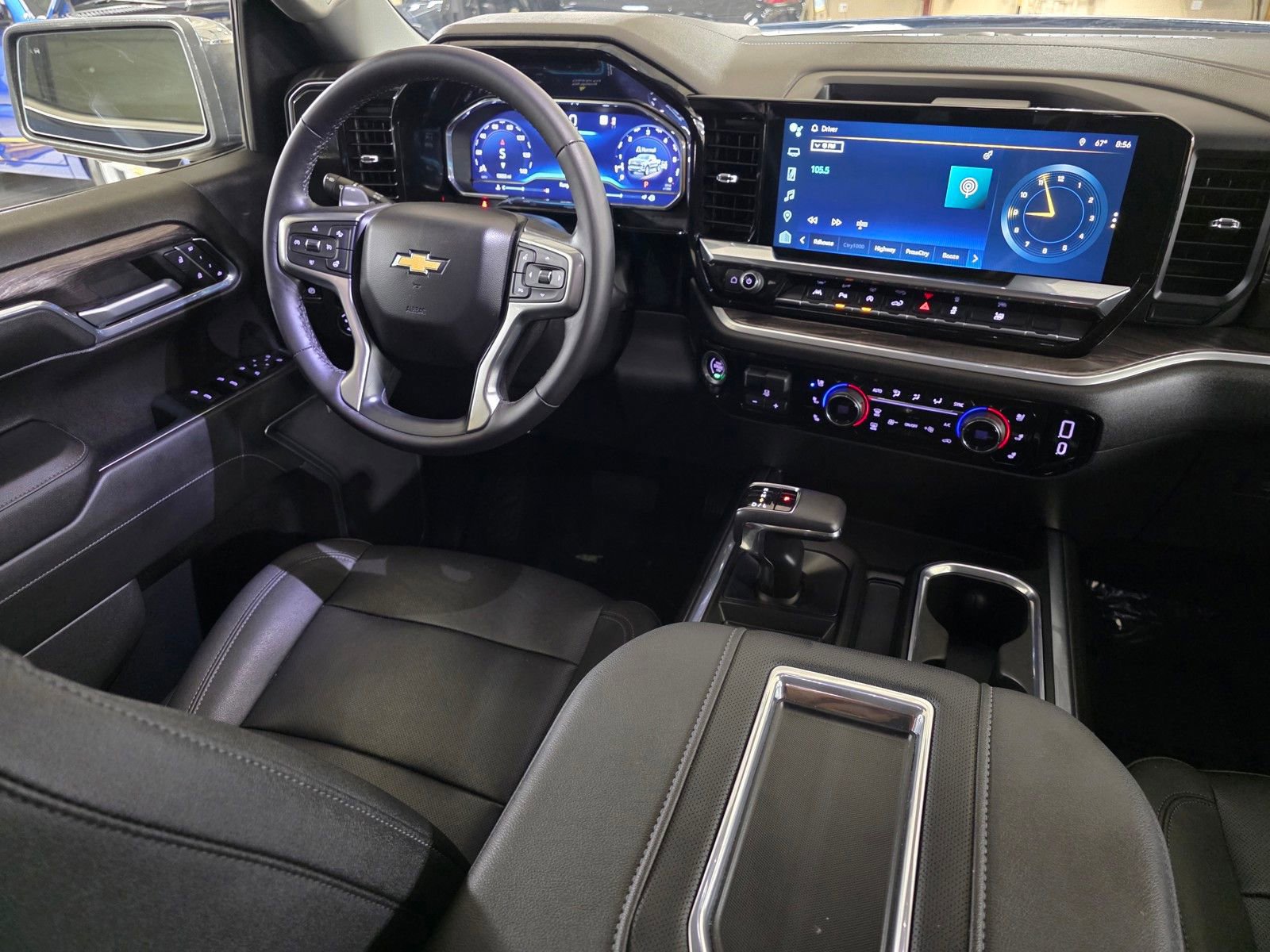 Used 2022 Chevrolet Silverado 1500 LTZ w/ LTZ Convenience Package II AWD/4WD image 21