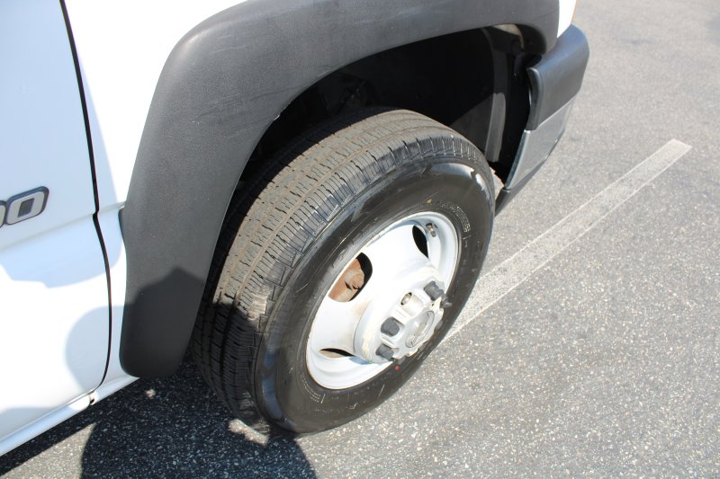 Used 2006 Chevrolet Silverado 3500 2WD Regular Cab image 14