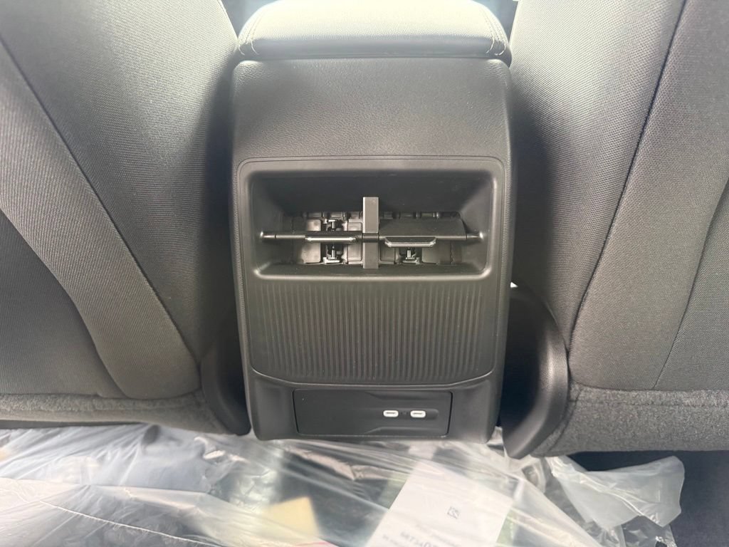 New 2026 Jeep Cherokee Laredo AWD/4WD image 32