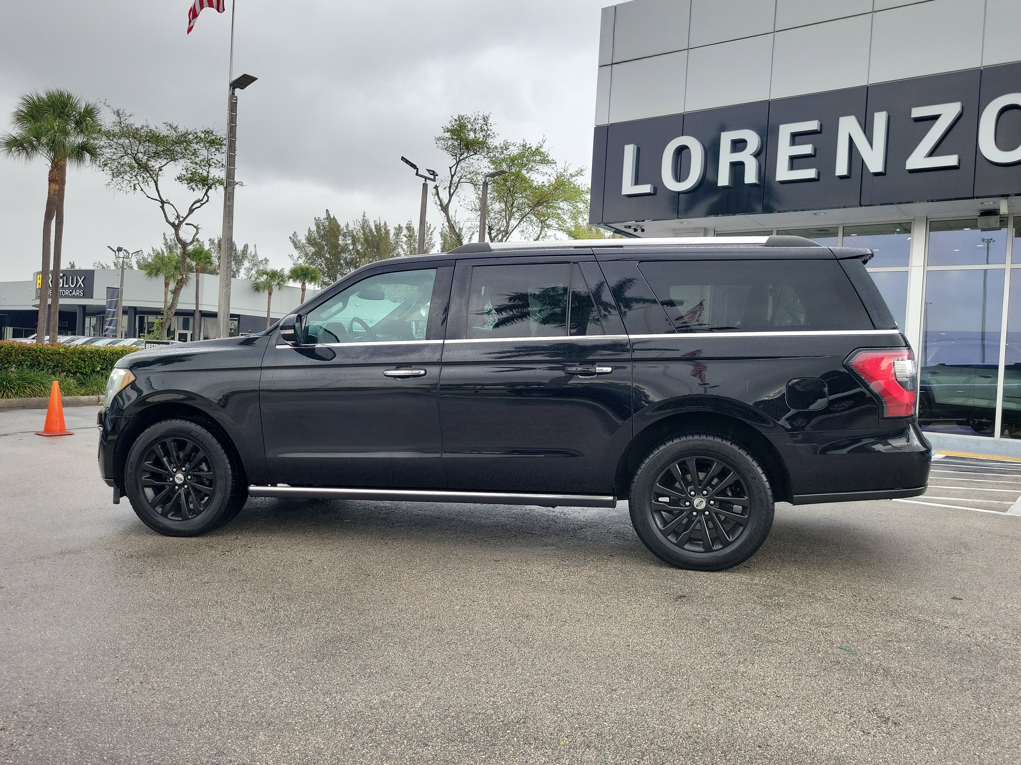 Used 2019 Ford Expedition Max Limited RWD image 8