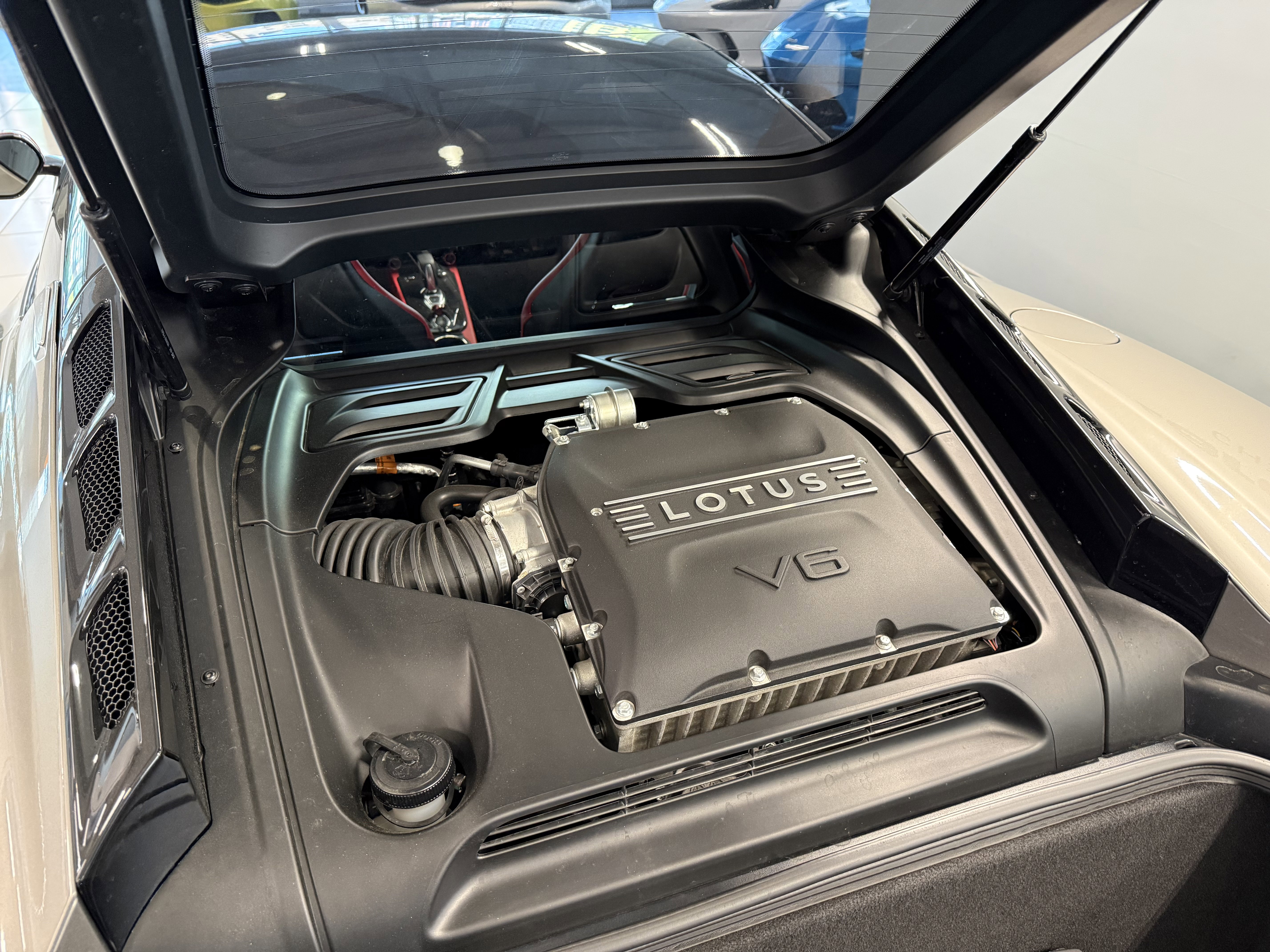 Used 2024 Lotus Emira First Edition image 4