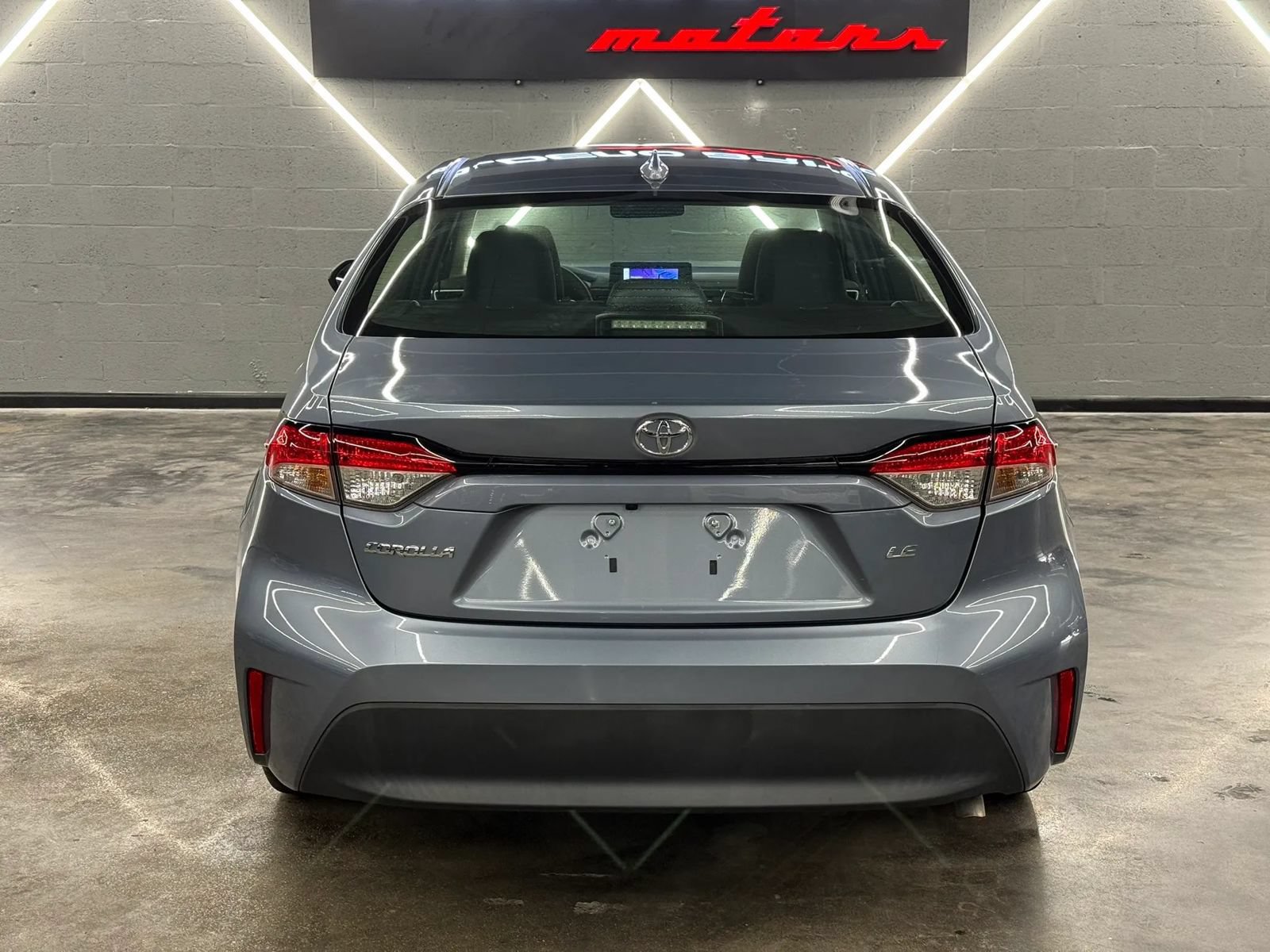 Used 2023 Toyota Corolla LE FWD image 12