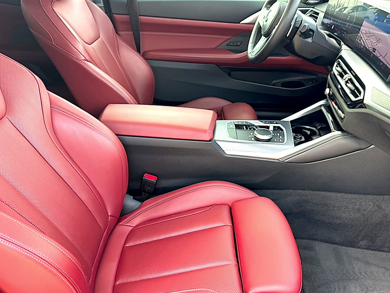 Used 2024 BMW 430i Coupe w/ M Sport Package RWD image 21