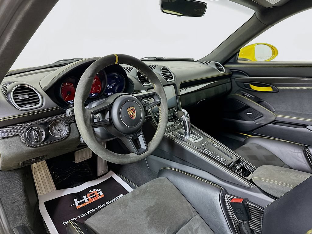Used 2022 Porsche 718 Cayman GT4 RWD image 10