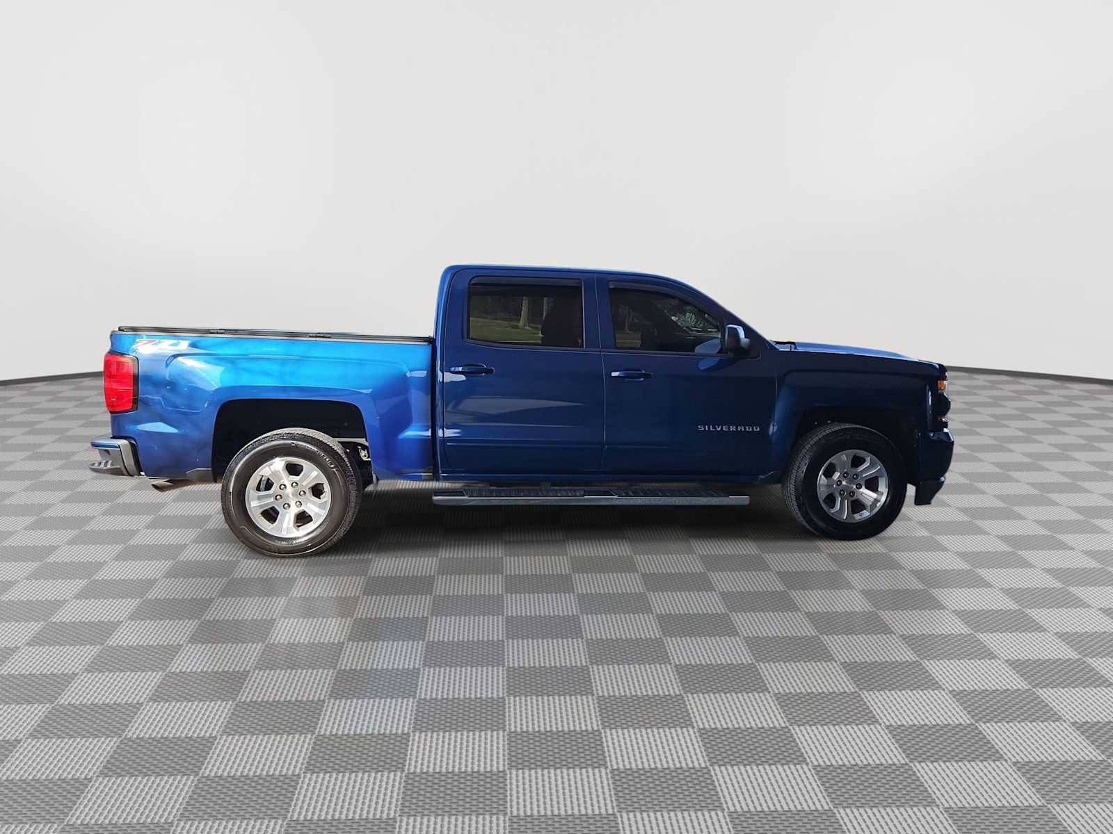Certified 2018 Chevrolet Silverado 1500 LT w/ All Star Edition image 9