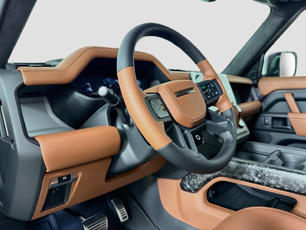 New 2026 Land Rover Defender 110 OCTA AWD/4WD image 9