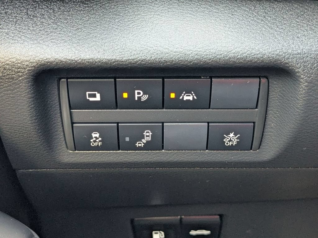 Used 2025 Nissan Kicks Play S FWD image 16