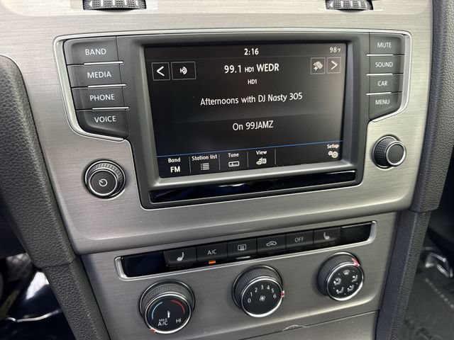 Used 2017 Volkswagen Golf Wolfsburg Edition FWD image 16