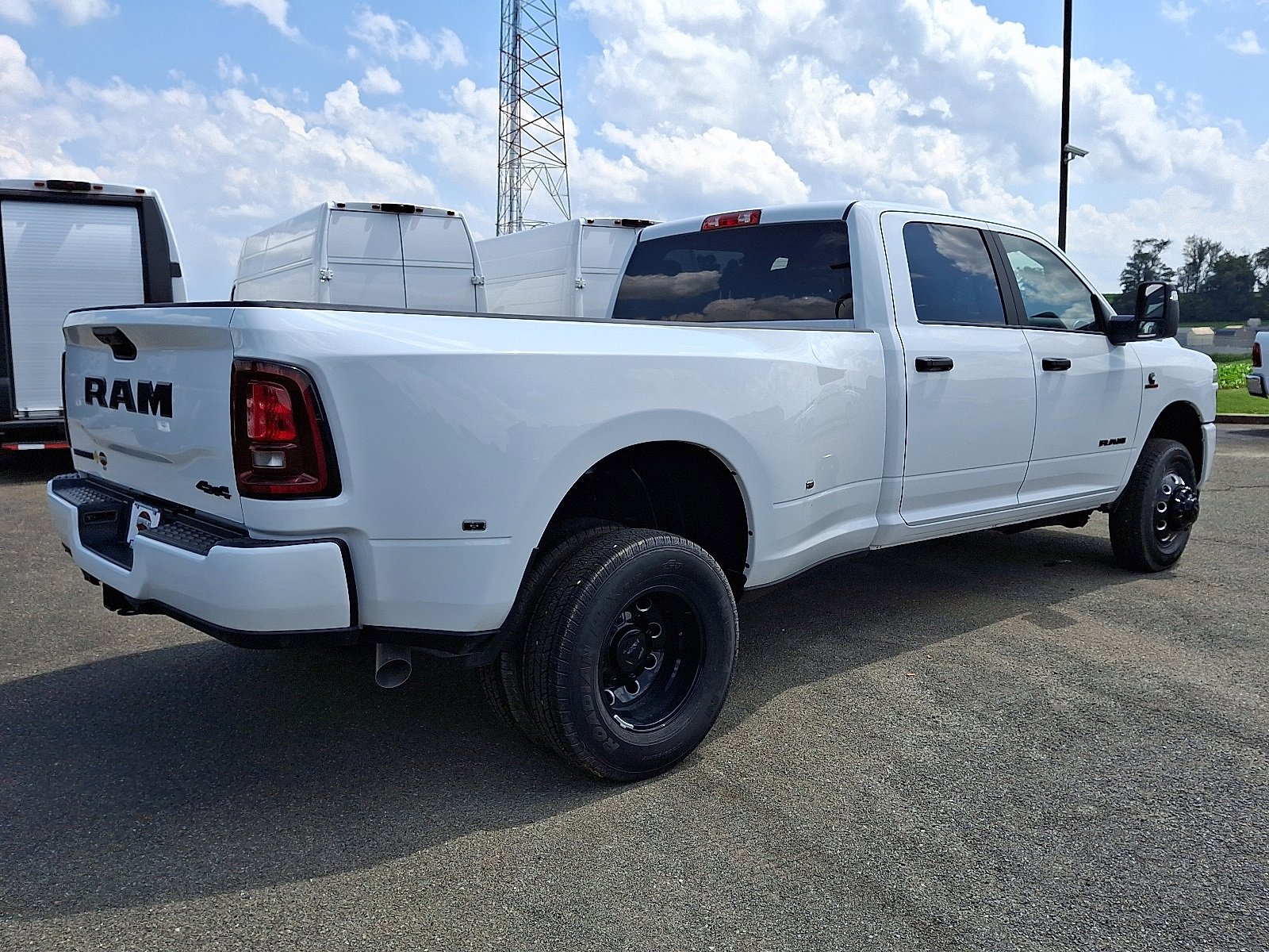 New 2025 RAM 3500 Big Horn image 4