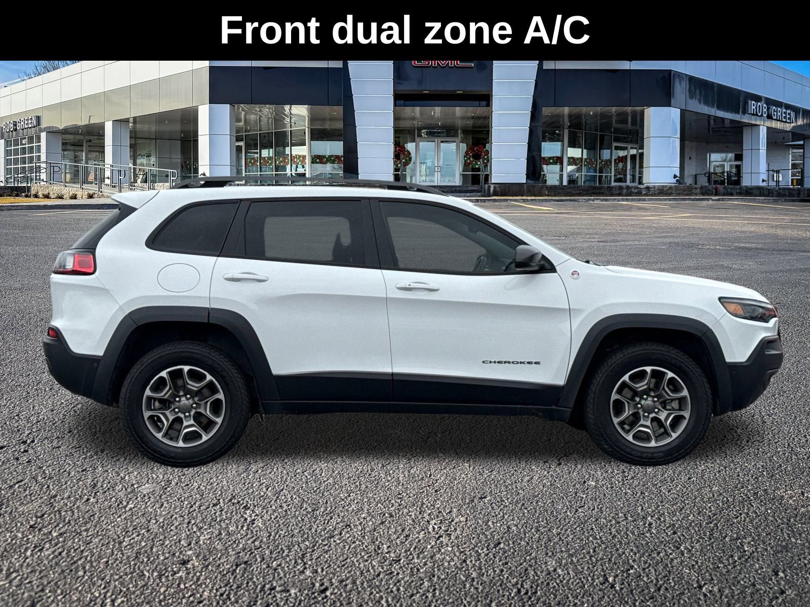 Used 2020 Jeep Cherokee Trailhawk w/ Technology Group image 2