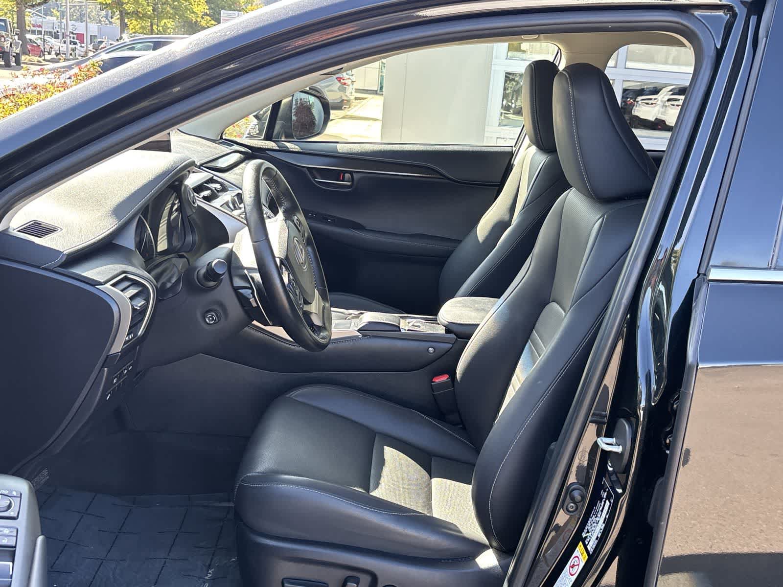 Used 2018 Lexus NX 300h AWD w/ Premium Package image 12