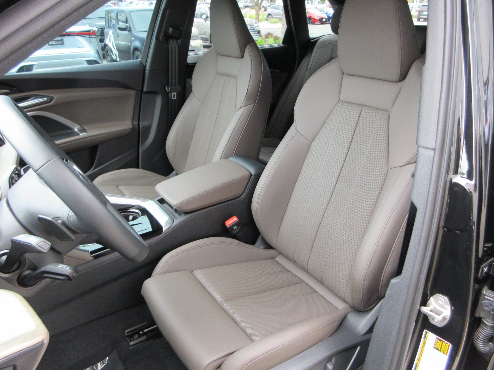 Used 2025 Audi Q5 Prestige AWD/4WD image 33