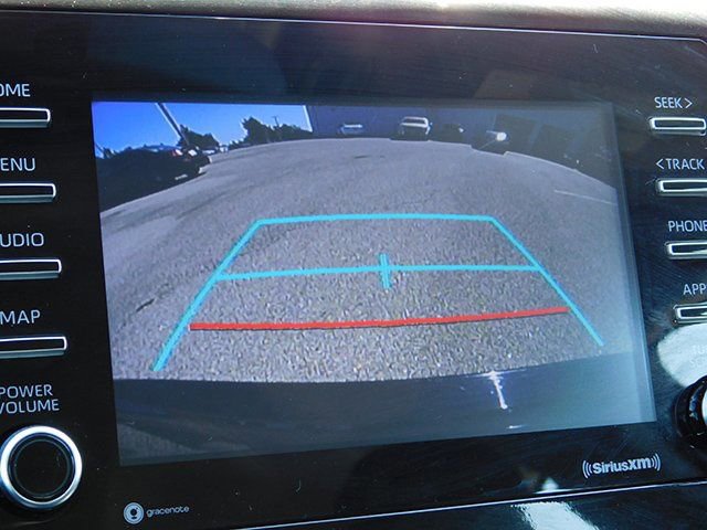 Used 2024 Toyota Camry SE image 14