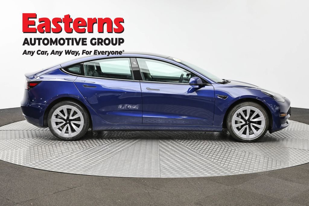 Used 2022 Tesla Model 3 Standard Range RWD image 4
