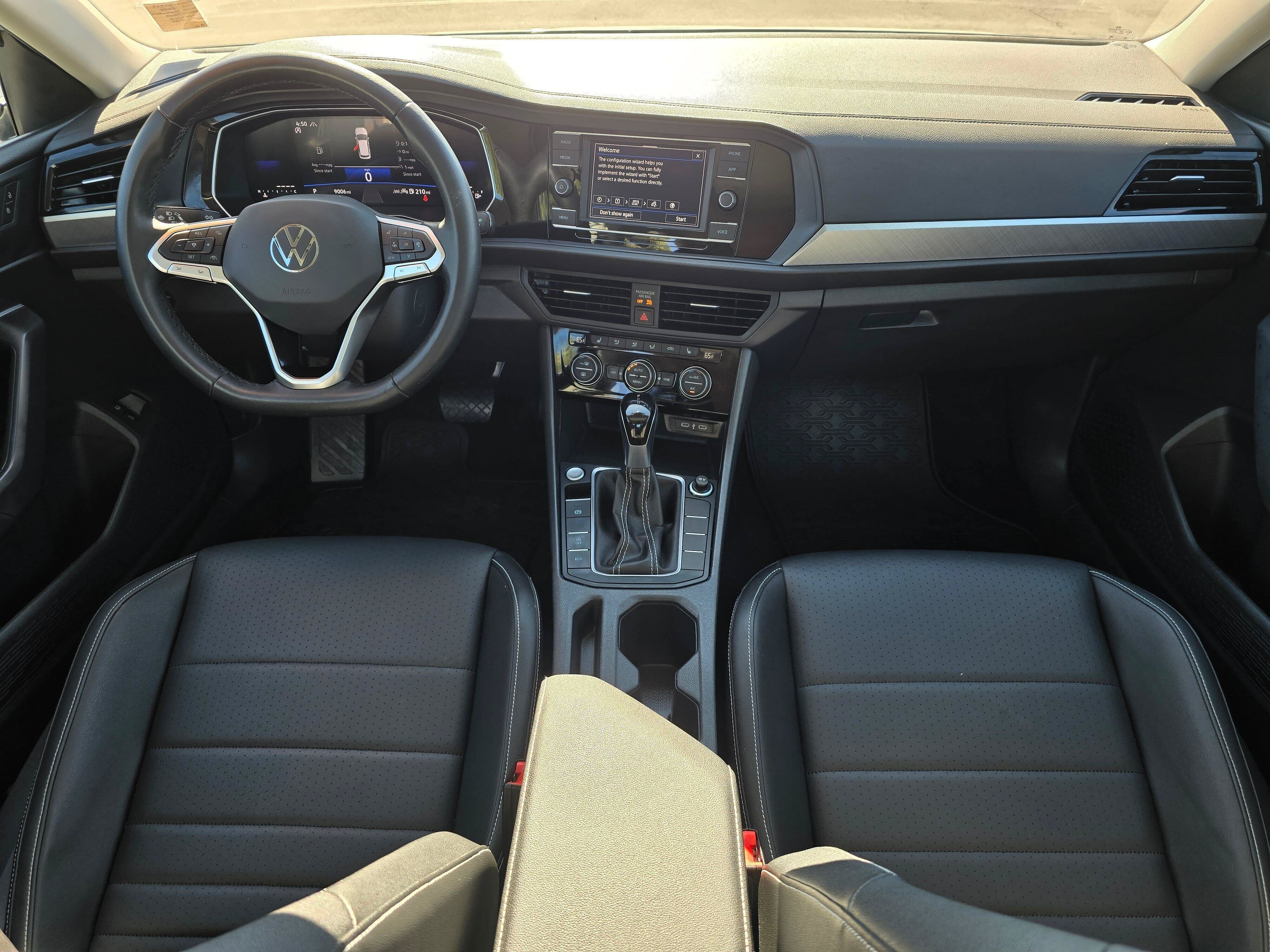 Used 2024 Volkswagen Jetta SE w/ Panoramic Sunroof Package FWD image 14