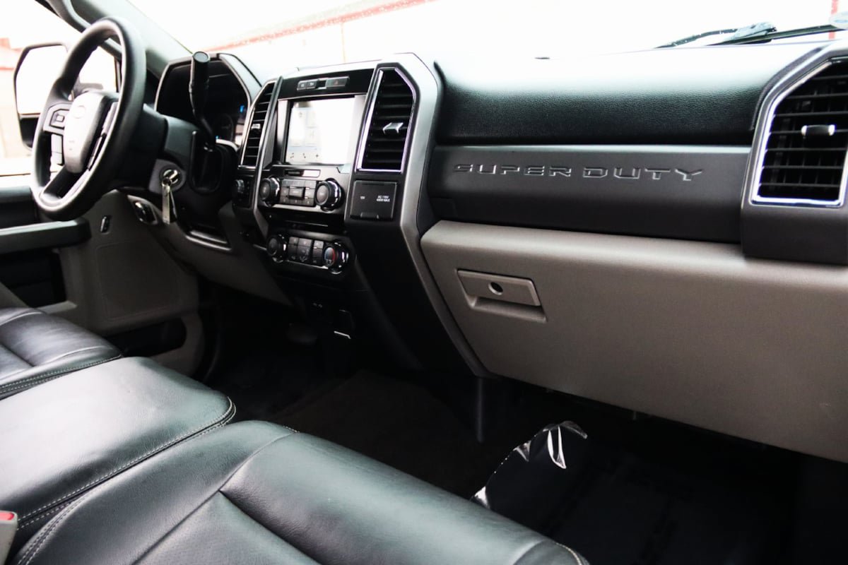 Used 2017 Ford F250 XLT w/ XLT Premium Package AWD/4WD image 54