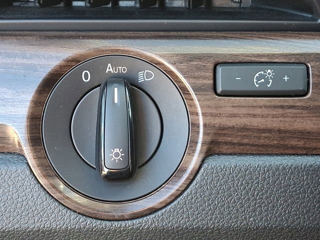 Used 2020 Volkswagen Passat 2.0T SEL image 26