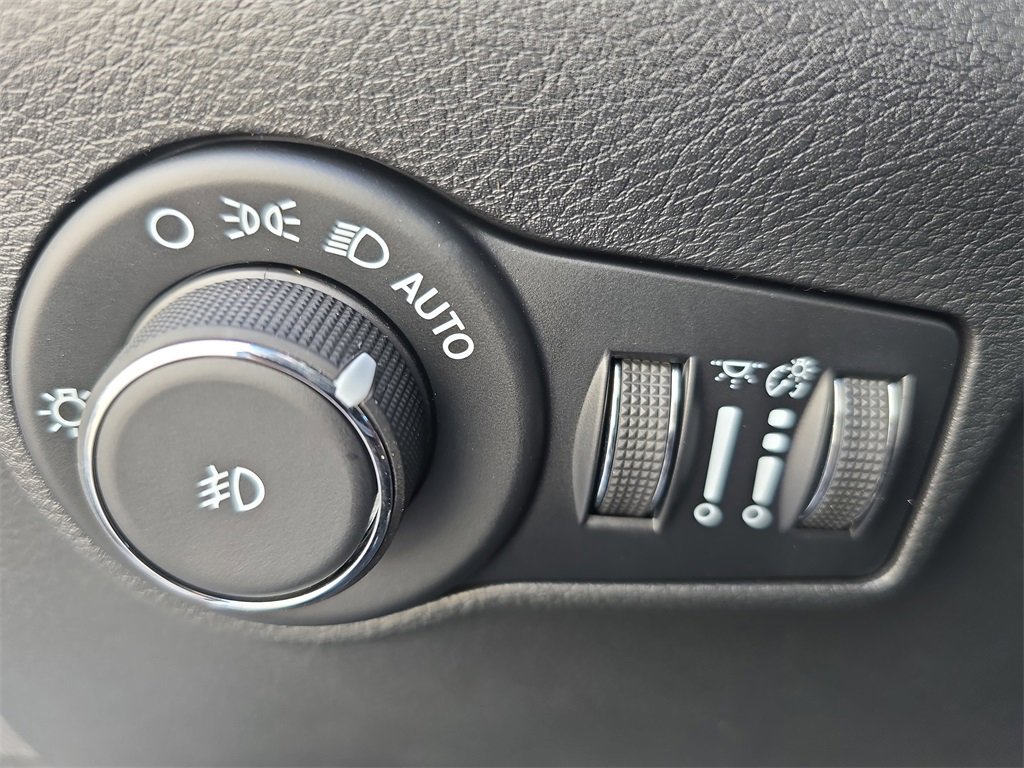 New 2026 Jeep Compass Latitude image 26