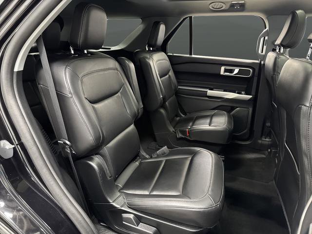 Used 2023 Ford Explorer XLT AWD/4WD image 31