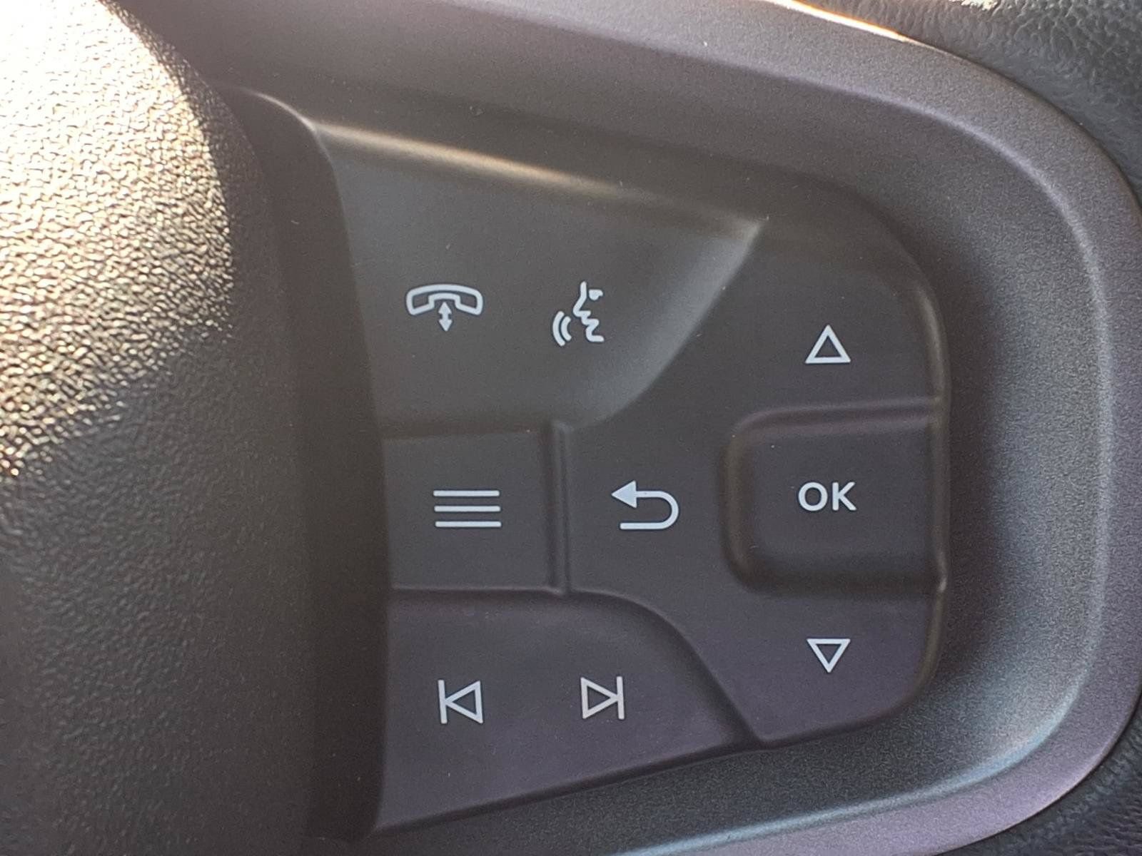 Used 2025 Ford Bronco Badlands AWD/4WD image 14