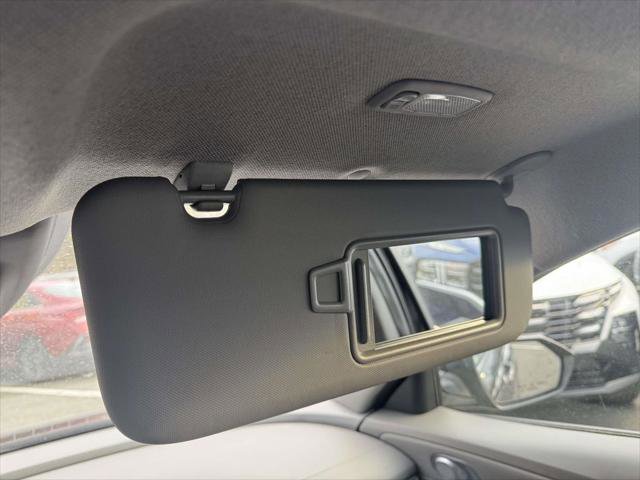 Used 2025 Hyundai Elantra SEL image 31