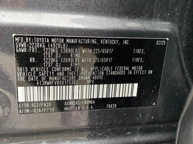 Used 2025 Toyota RAV4 XLE AWD/4WD image 19