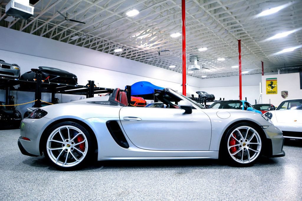 Used 2023 Porsche 718 Boxster Spyder RWD image 11